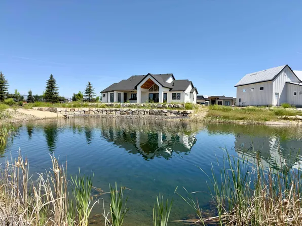448 Joy Ave, Middleton, ID 83644