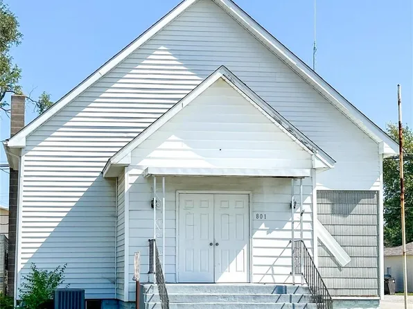 801 N Poplar St, Centralia, IL 62801