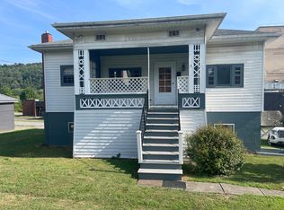 610 1/2 Penn St, New Bethlehem, PA 16242