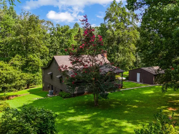 378 Watt Abbitt Rd, Appomattox, VA 24522