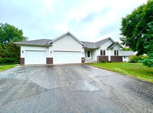 29539 Nathan Ave, Lindstrom, MN 55045