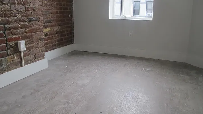 Rented by P Management | media 67