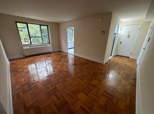 (Undisclosed Address), Fresh Meadows, NY 11365