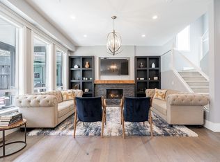 15708 Mountain View Dr, Surrey, BC V3Z0C6