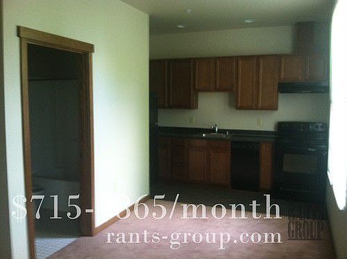 3rd image of 325 4th Ave E