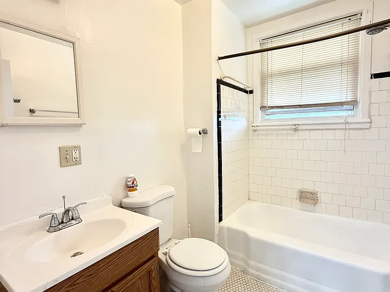 3018 Larue Sq E — Photo 15