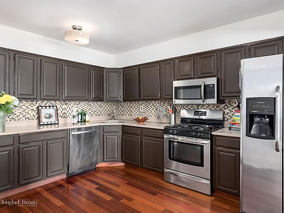 2nd image of 7937 Seaview Ave APT 2