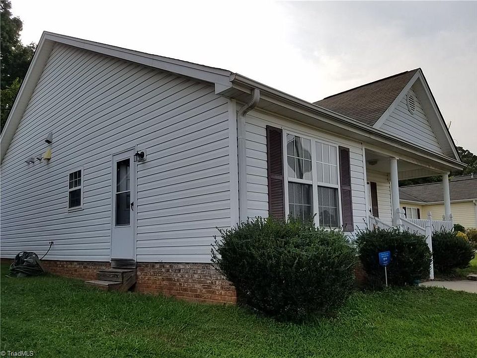 1st image of 3709 Sherbourne Ln