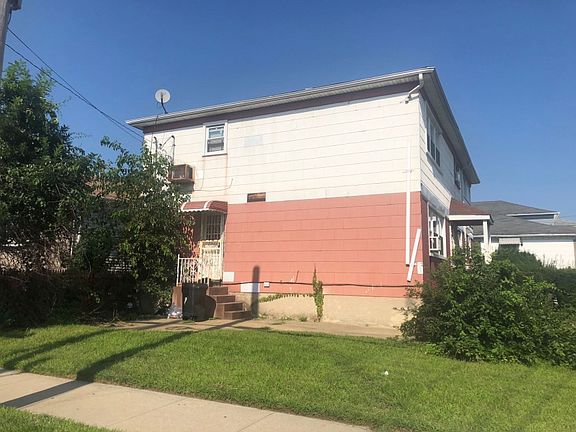 3rd image of 1002 Bay 25th St