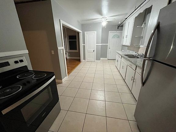 3rd image of 40-44 Daly Ave #4