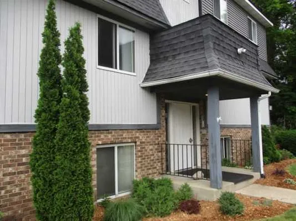 725 Keenway Cir APT E, Kalamazoo, MI 49001