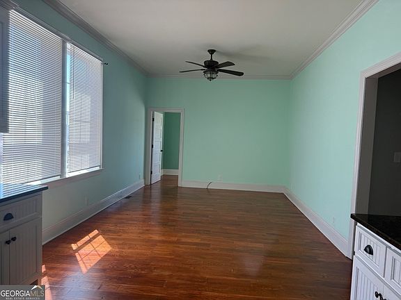 4th image of 988 New St