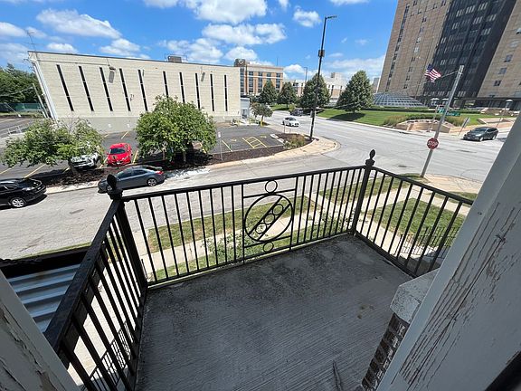 3rd image of 102 N 34th St #7-A600