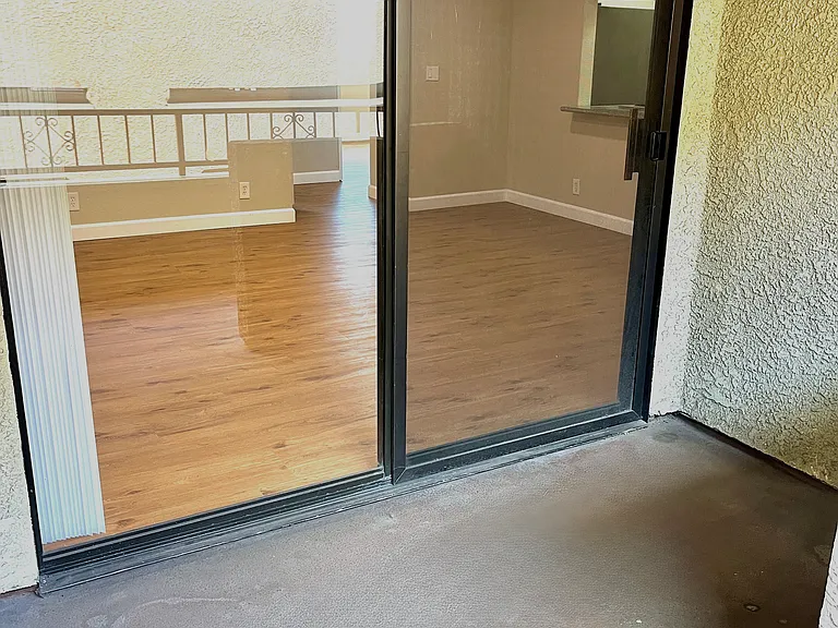 1721 Coronado Ave #303 — Photo 19