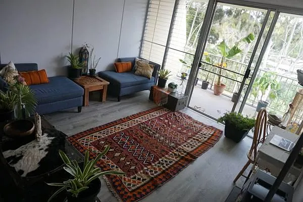 3 bed, 1030 sqft, $900 — Photo 2