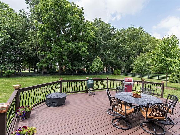 2nd image of 312 Keene Manor Cir