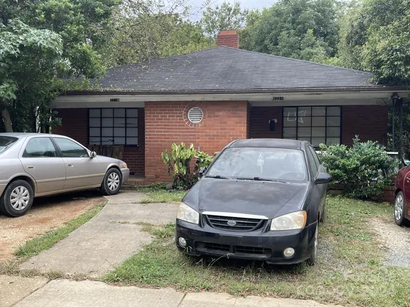 2219 Rozzelles Ferry Rd, Charlotte, NC 28208
