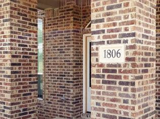 1806 E Pecan Ave, Midland, TX 79705