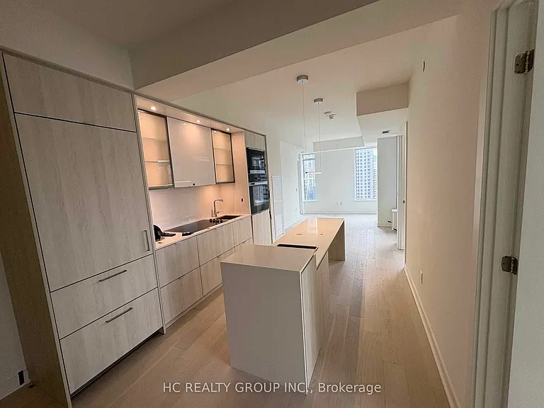 11 Yorkville Ave E #1412 — Photo 3