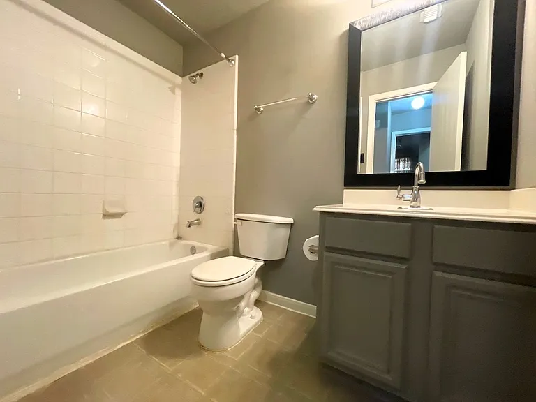 1410 Danby Heath Ln — Photo 16