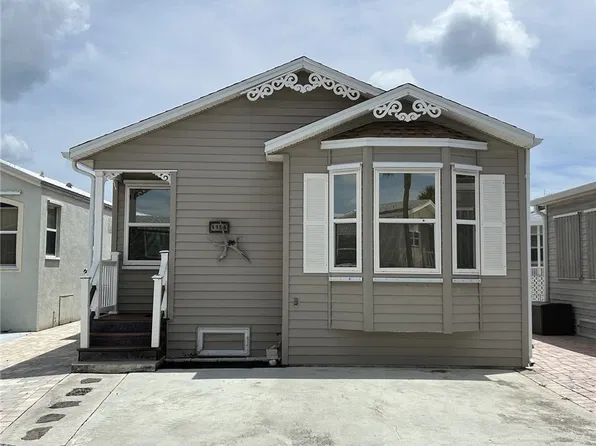 1154 Nettles Blvd, Jensen Beach, FL 34957