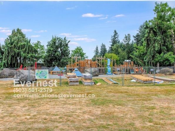 1635 SW 22nd St, Troutdale, OR 97060