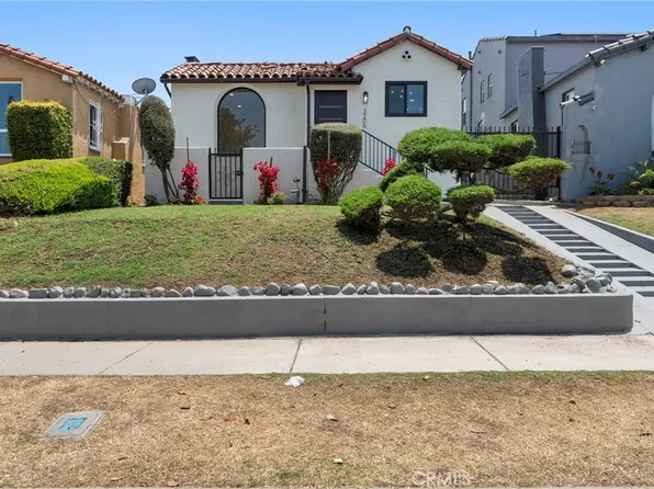 3206 W 74th St, Los Angeles, CA 90043