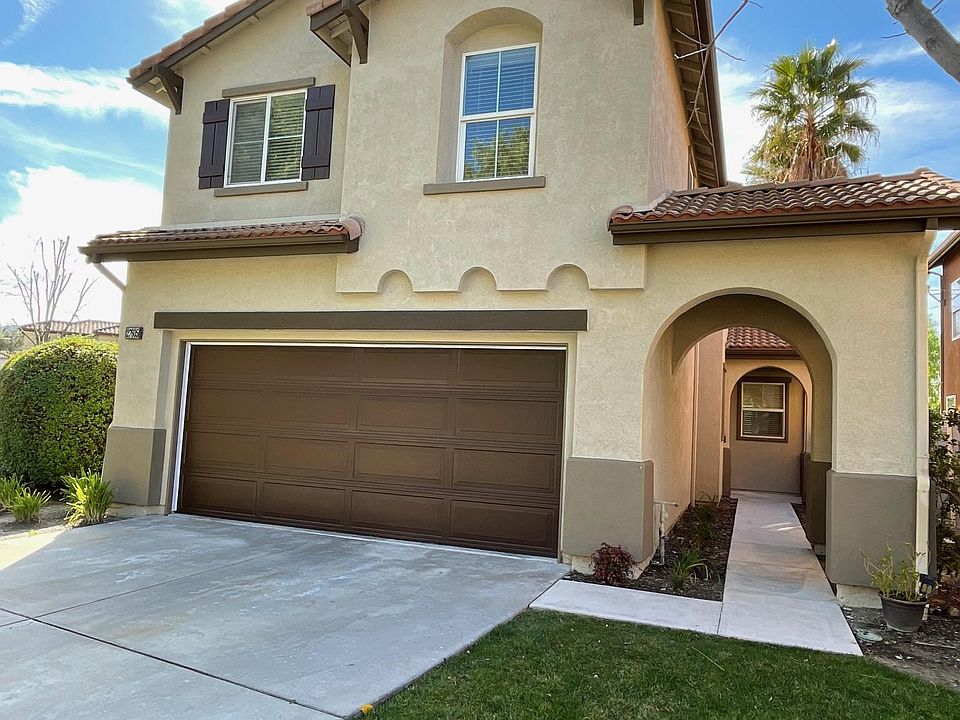 1st image of 27605 Beechwood Dr