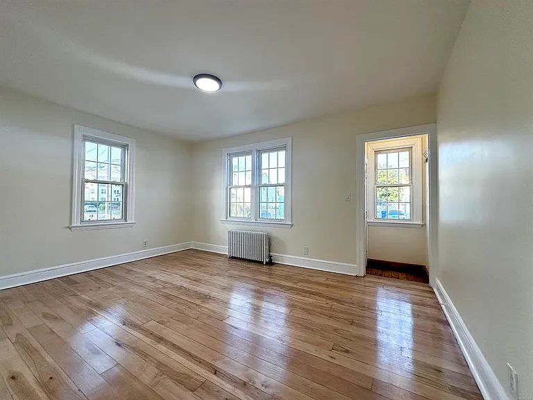 339 Thompson St #1 — Photo 10