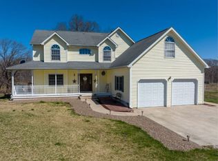 4901 E Wildbird Ln, Sturgeon, MO 65284