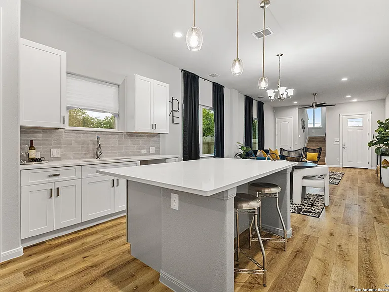 505 Linden Ave — Photo 19
