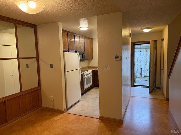 3rd image of 1964 Knolls Drive