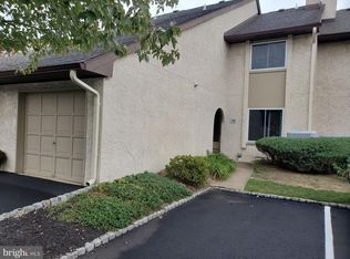 38 Tennyson Dr, Plainsboro, NJ 08536