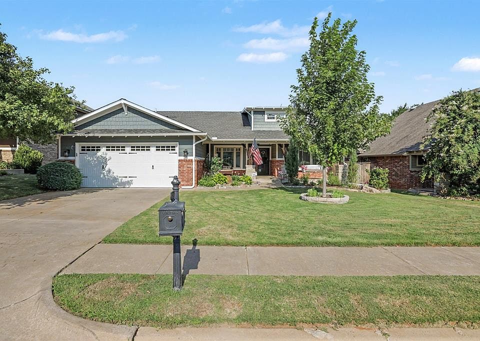 1st image of 724 Blue Oak Way