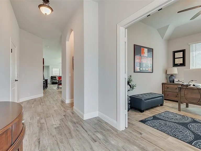 2210 Moon Dance Ln — Photo 38