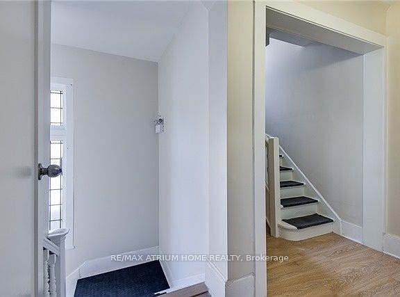 5th image of 179 Spadina Rd Unit 3