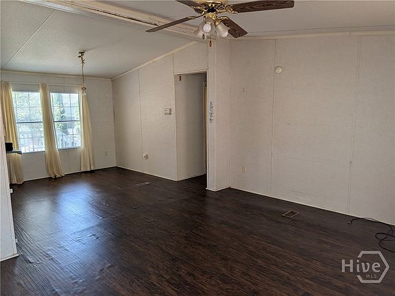 4th image of 205 Rushing Street