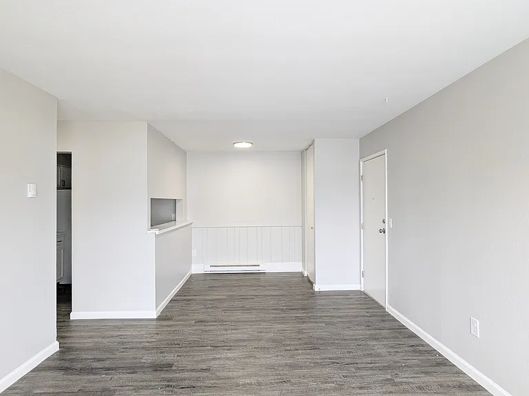 Copper Cove Apartments — Photo 48