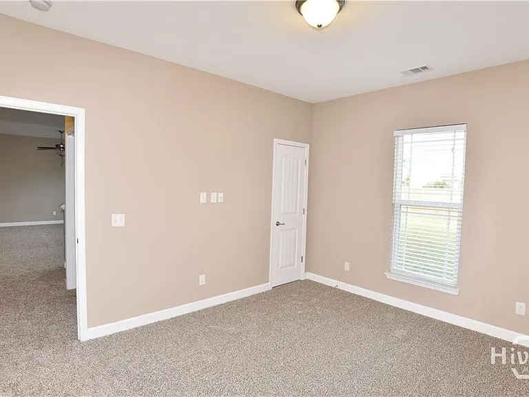 Byron Dr — Photo 11