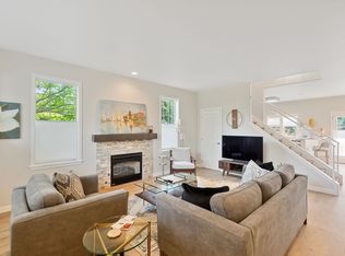 250 Jackson Creek Dr, Jacksonville, OR 97530