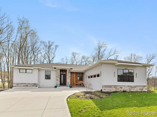 1835 Gloryfield Dr SW, Byron Center, MI 49315