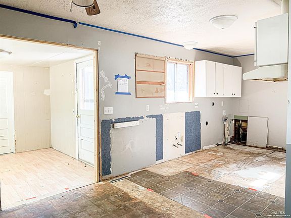 4th image of 1426 Pawnee Ave