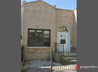 548 N Artesian Ave, Chicago, IL 60612