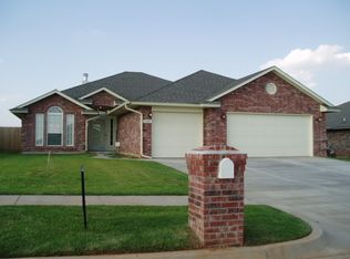1505 SE 14th St, Moore, OK 73160