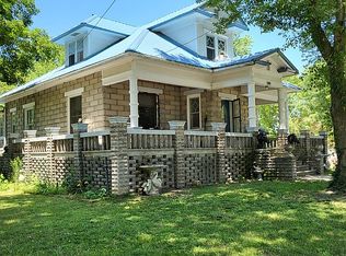109 N 9th St, Sarcoxie, MO 64862