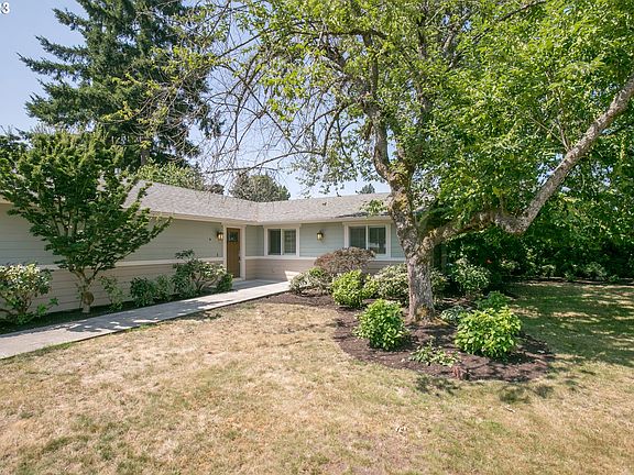 3rd image of 4716 NW Cady Ct