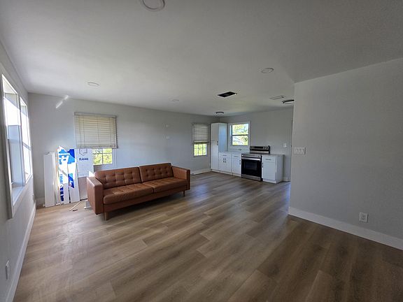 4th image of 1722 N N Street