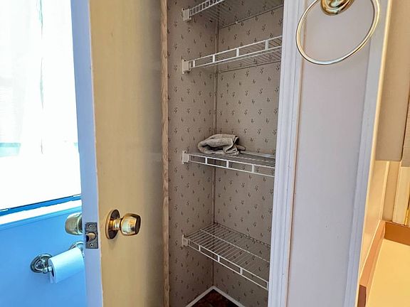 27th image of 145 Greenview Dr #145