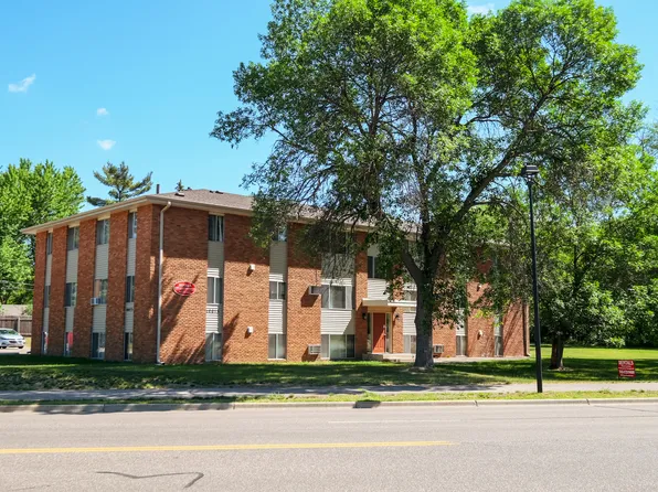 Rolling Acres, 10027 Butternut St NW #10073-3, Minneapolis, MN 55448