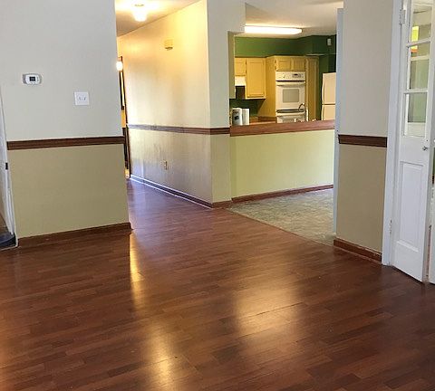 2nd image of 61510 Dresden Dr